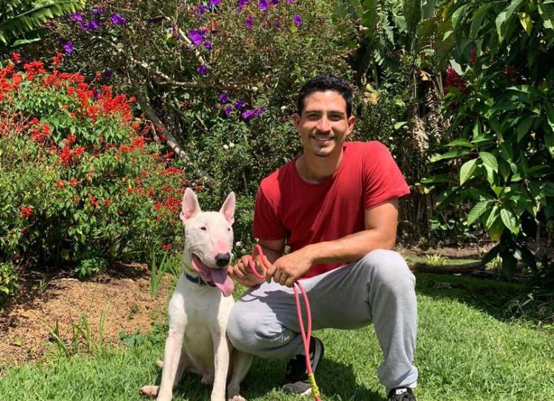 Así fue el milagroso rescate de un perro en Medellín