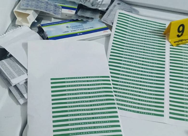 Los delincuentes adulteraban etiquetas. FOTO CORTESÍA FISCALÍA