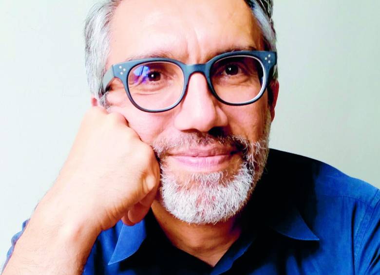 El investigador Mehran Ebrahimi se describe como una persona familiar, que le encanta pasar tiempo de calidad con sus cuatro hijos y esposa. Así es que se nutre. FOTO CORTESÍA GRUPO CONSULTORÍA