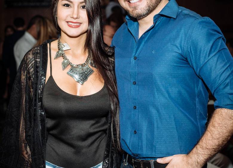 Paola Cárdenas y Hector García. Foto Cámara Lúcida.