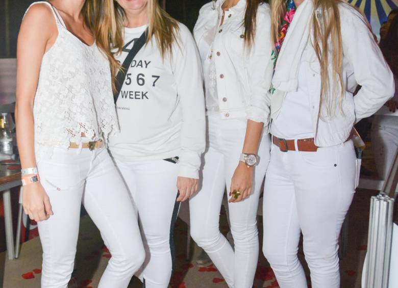 Verónica Velásquez, Chacha Posada, Tatiana Gallego y Margarita Gómez. Foto Cámara Lúcida.