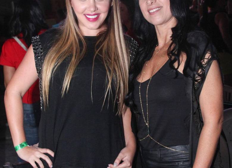 Carolina Correa y Gloria Giraldo. Foto Cámara Lúcida.