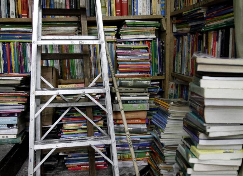 En un país en el que nos lamentamos por los bajos índices de lectura, el cierre de librerías empeora la situación. FOTO Donaldo Zuluaga