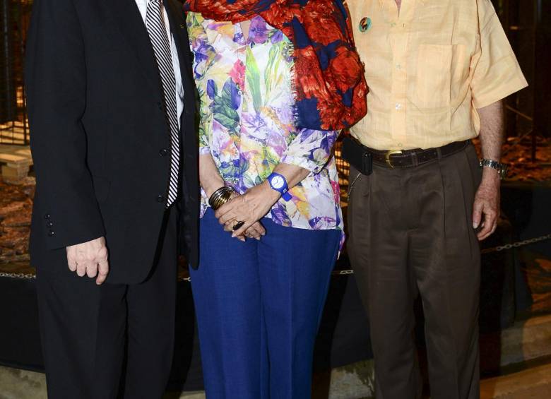 Héctor Ruiz, Carmen Vásquez y Humberto Echavarría. Foto Cámara Lúcida.