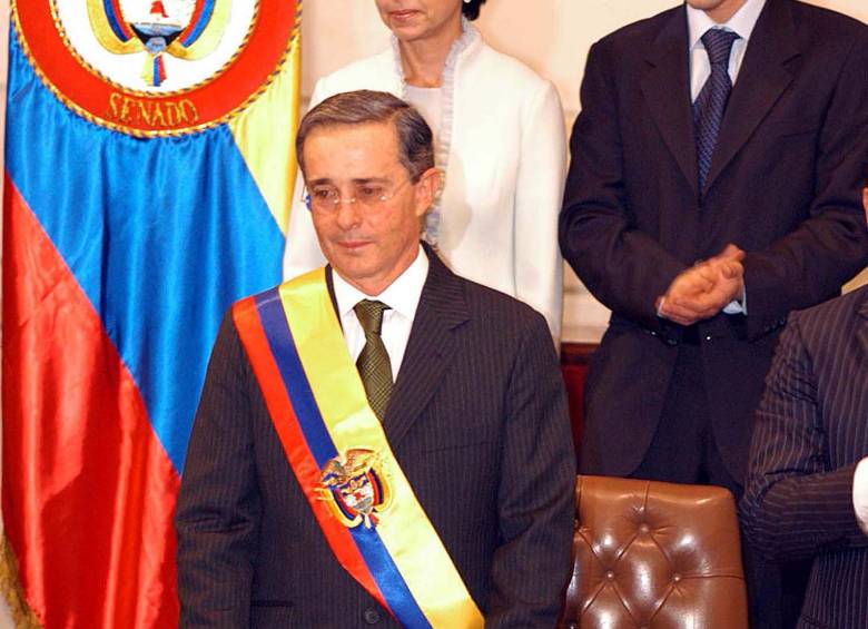 En el gobierno de Uribe se revivió la reelección. Foto archivo