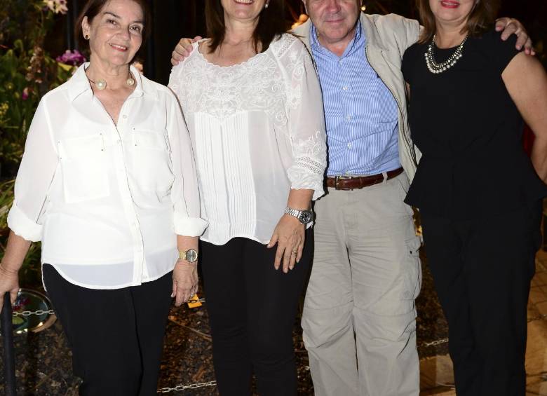 Ana María Díaz, Luz María Botero, Carlos Uribe Vélez y Dianne Desaffon. Foto Cámara Lúcida.