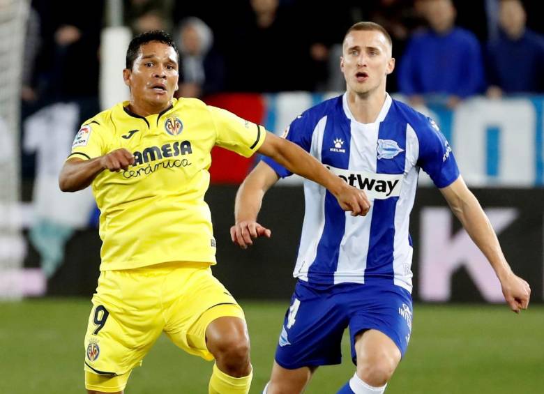 El delantero colombiano, Carlos Bacca, marcó a los 10 minutos del juego ante Alavés por la Liga española. FOTO efe