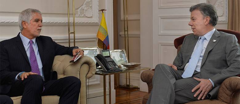 El alcalde electo de Bogotá, Enrique Peñalosa, se reunió con el presidente Juan Manuel Santos. movilidad y seguridad fueron los principales temas tratados.FOTO PRESIDENCIA