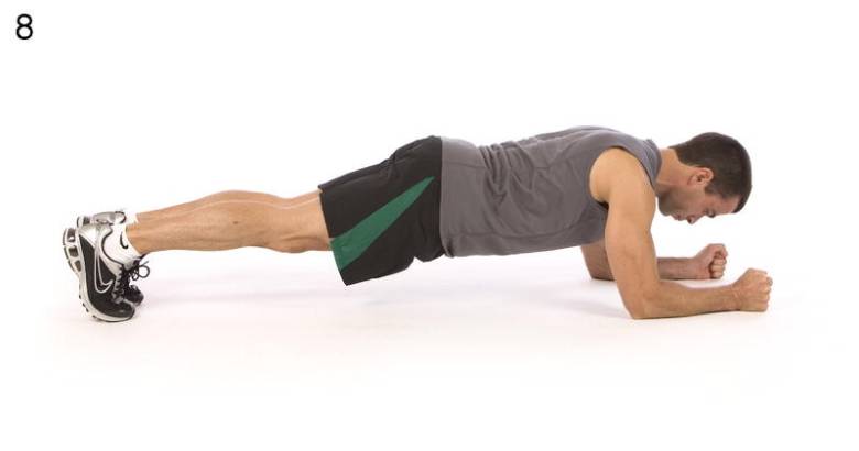 Planck (plancha). Se enfoca en los abdominales pero trabaja todo el cuerpo. FOTO: Cortesía investigación Health and fitness journal.