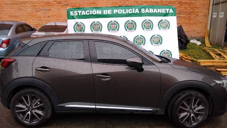 Uno de los vehículos incautados por las autoridades. FOTO CORTESÍA POLICÍA NACIONAL