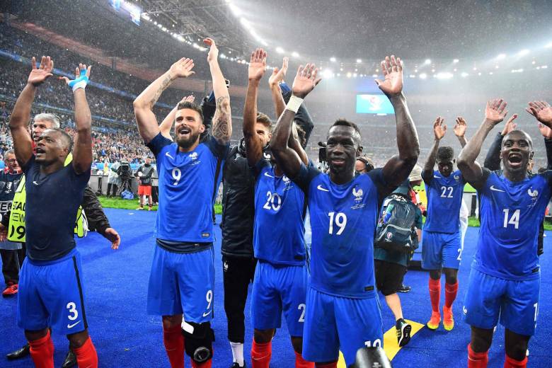 El equipo francés se enfrentará a Alemania en las semifinales de la Eurocopa. FOTO AFP 