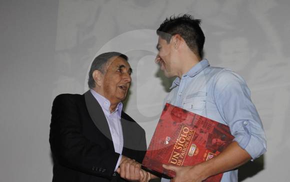 Don Javier y Mauricio Molina compartieron juntos en el título del DIM en 2002. FOTO ARCHIVO