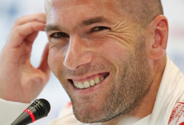 Zinedine Zidane se ha desempeñado como entrenador de las divisiones menores del club merengue. FOTO REUTERS