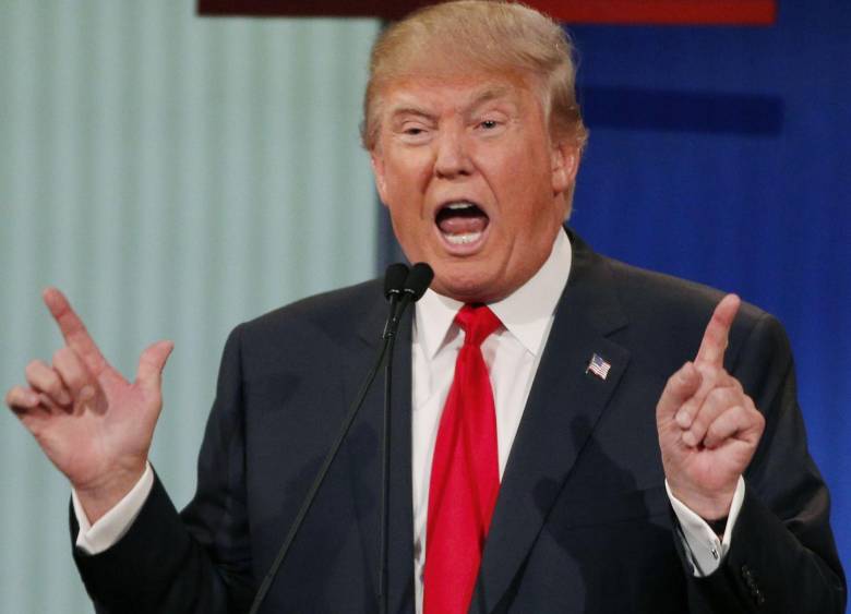 El aspirante a candidato republicano, Donald Trump, se queda sin su asesor de cabecera Roger Stone. FOTO REUTERS.