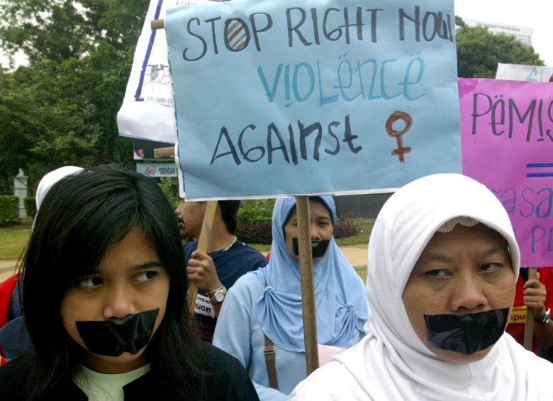 Protestas contra la violencia de género en Indonesia. FOTO AP