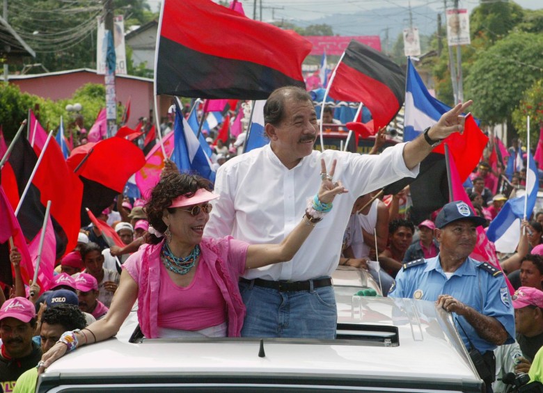 Rosario Murillo y su esposo, el presidente de Nicaragua, Daniel Ortega. FOTO ARCHIVO