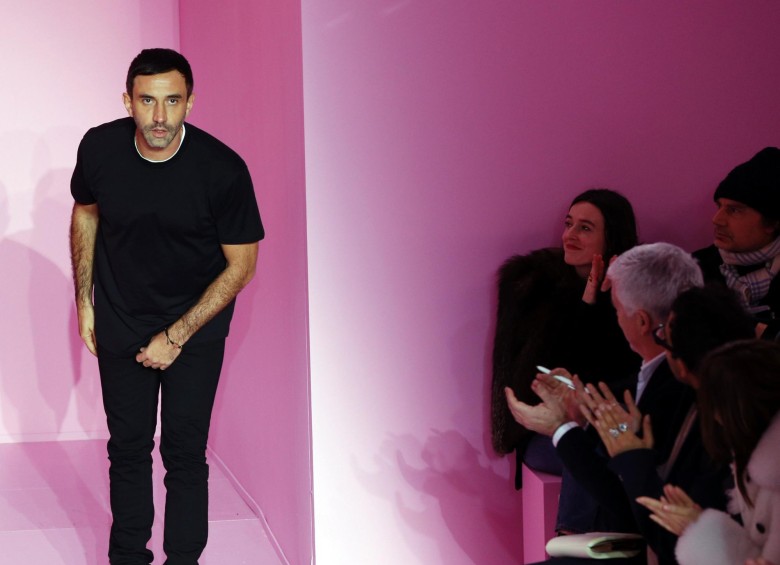 Riccardo Tisci anunció este viernes su salida del grupo Givenchy después de 12 años. FOTO AFP
