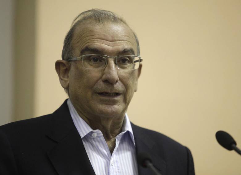 El jefe de la delegación de paz del Gobierno, Humberto de la Calle, se refirió a las supuestas peticiones de las Farc, publicadas por el expresidente y senador Álvaro Uribe. FOTO CORTESÍA
