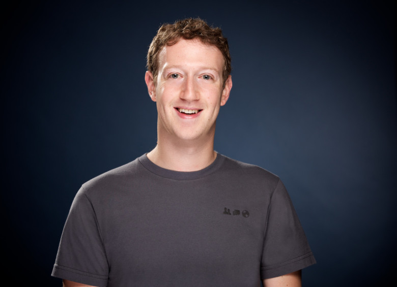 Zuckerberg indicó que desea que Facebook enriquezca los lazos de las comunidades físicas. 