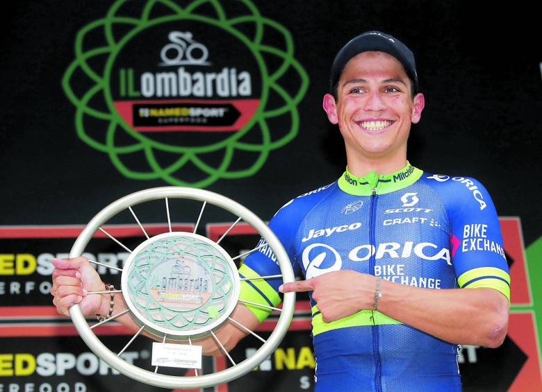 Esteban Chaves le sacó otra sonrisa al país gracias a su triunfo ayer en Lombardía. Año inolvidable para el ciclista bogotano. FOTO AFP