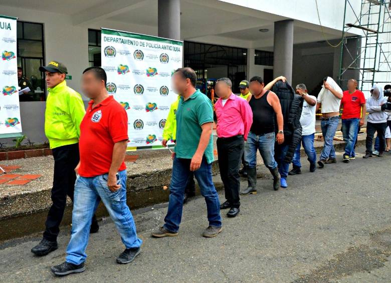 Los 15 allanamientos se realizaron en Medellín, Buriticá, Santafé de Antioquia, Cañasgordas, Vegachí y Segovia, en Antioquia. FOTO CORTESÍA