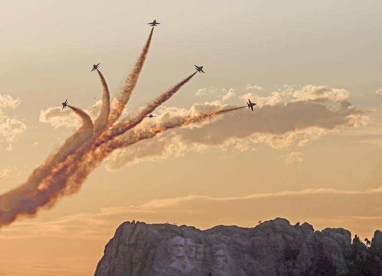 Inauguración del Día de la Independencia con un acto en el Monte Rushmore. FOTO EFE