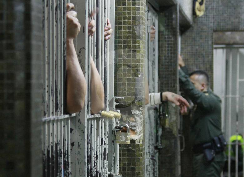 La falta de cupos en las cárceles hace que los detenidos permanezcan en las URI. FOTO Róbinson Sáenz