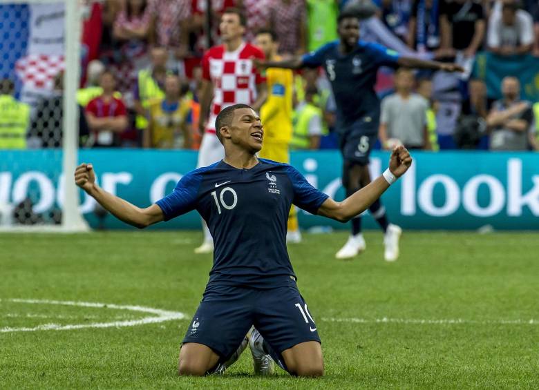 Según el Cies, el francés Kylian Mbappé, delantero del París Saint Germain, es en este momento el jugador más caro del mundo. FOTO JUAN ANTONIO SÁNCHEZ