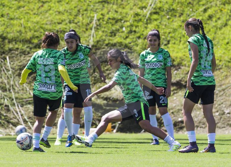 Nacional cumplió ayer la primera de las tres sesiones de entrenamiento programadas antes de la final. FOTO Julio c. Herrera
