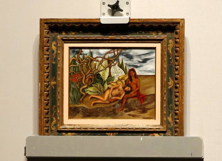 Este fue el cuadro de Kahlo por el que pagaron U$8.005.000 millones de dólares. FOTO AP