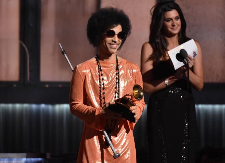 Cerca de 2,3 millones de canciones de Prince se vendieron digitalmente desde su muerte. FOTO AP