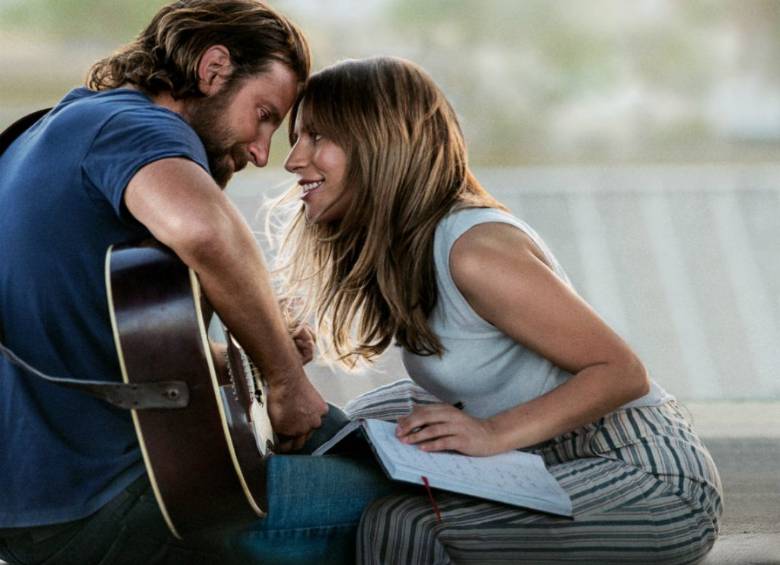 Imagen de la cinta Nace una estrella, que protagonizaron Lady Gaga y Bradley Cooper.