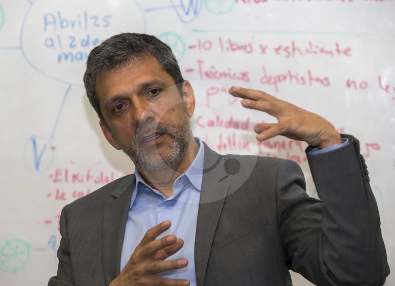 El colombiano Orlando Ayala se retiró de Microsoft como vicepresidente global de Desarrollo de Mercados Emergentes. Estuvo vinculado a la tecnología desde 1991. FOTOs Julio c. Herrera