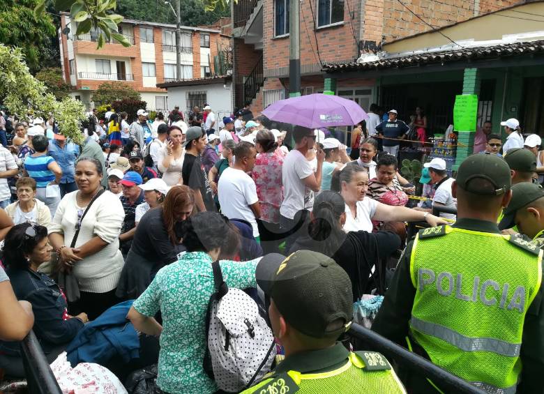 Así fue la espera para entrar a la misa campal del Papa en Medellín
