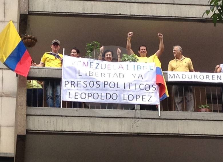 En la marcha también se vieron carteles contra el Gobierno de Venezuela. FOTO JULIO CESAR HERRERA