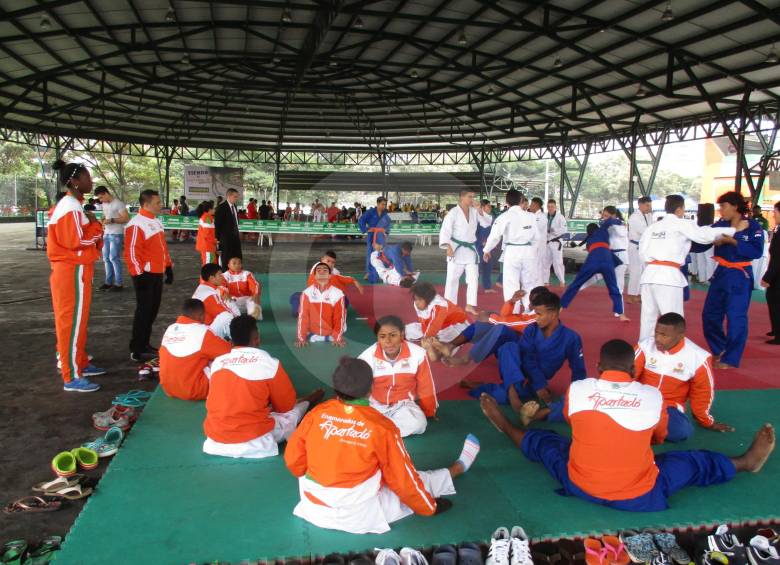 Entusiasmo en Zona Norte, donde se realizan las competencias de los deportes de combate.