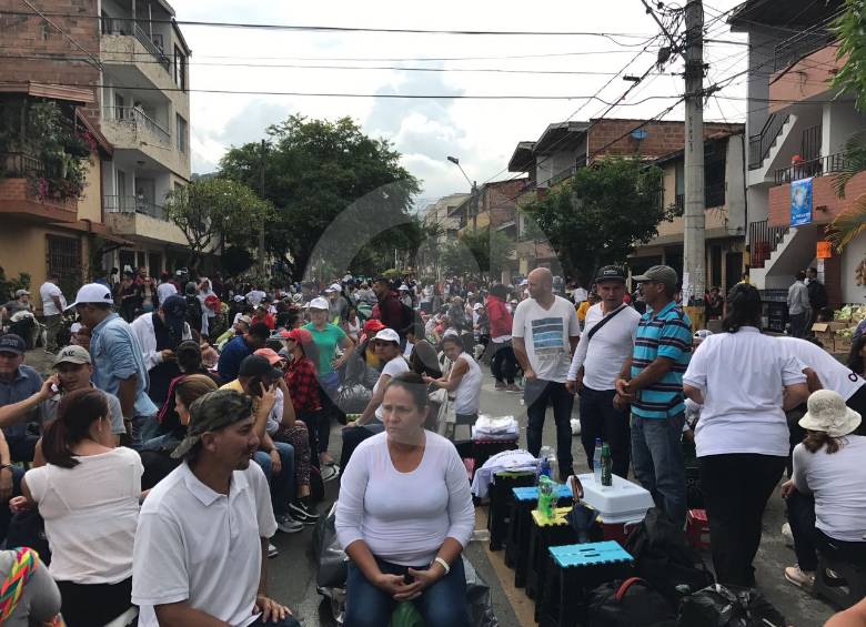Así fue la espera para entrar a la misa campal del Papa en Medellín