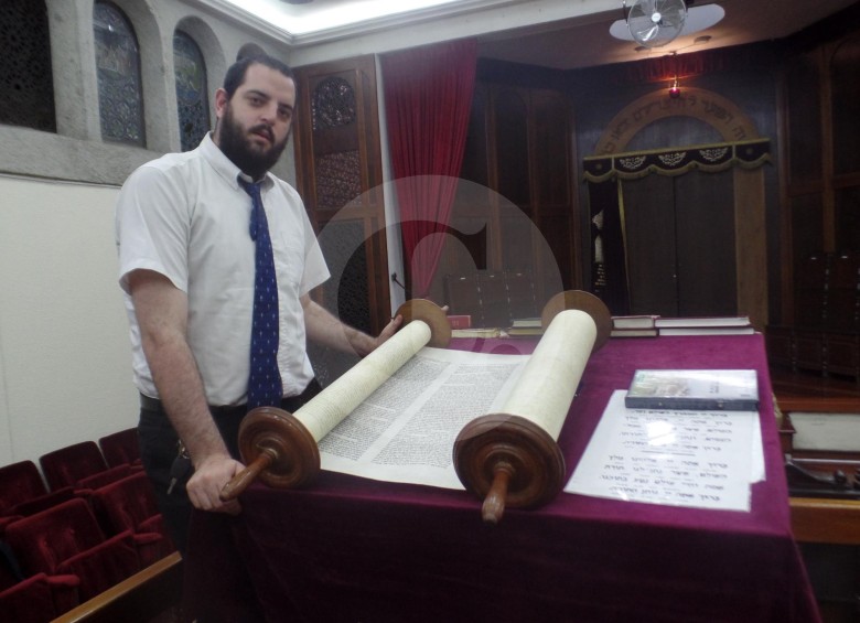 Yona Brill es el rabino de la sinagoga de El Poblado. Es argentino y llegó hace cinco meses a la ciudad, donde no ha percibido antisemitismo. FOTO Marcela Vargas 
