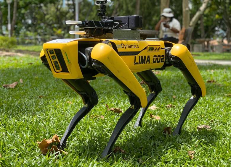 En un programa piloto, Spot, creado por Boston Dynamics, hará un recorrido de 3 km durante las horas de mayor afluencia. FOTO efe