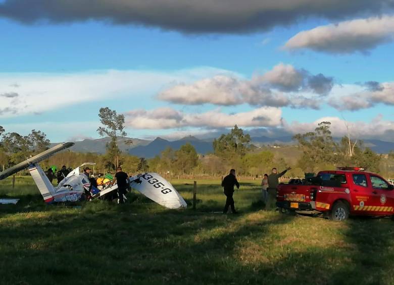 Dos mujeres que viajaban en la avioneta y el piloto perdieron la vida tras la colisión de la aeronave en Ubaté. FOTO Colprensa