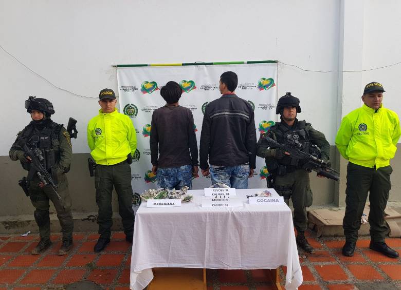 Los capturados están a disposición de la Fiscalía. FOTO CORTESÍA POLICÍA ANTIOQUIA