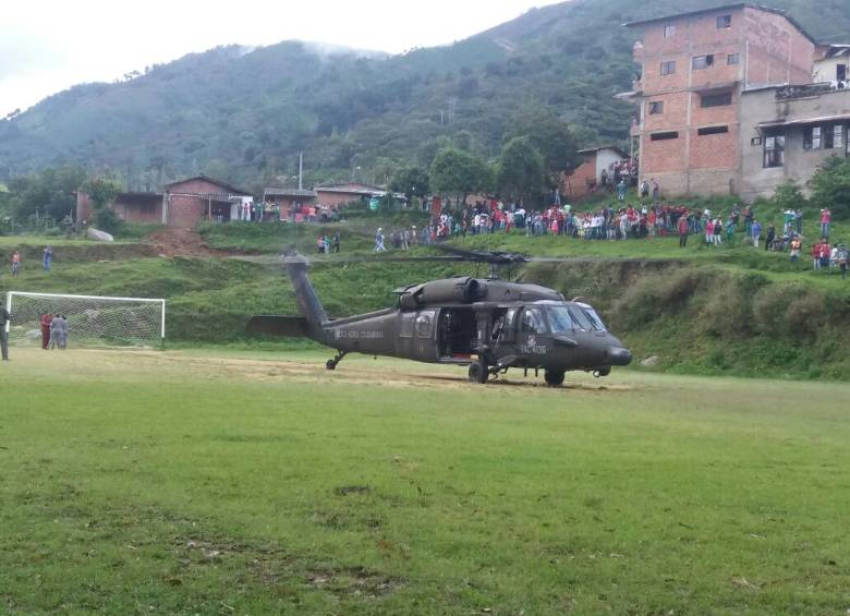 Un muerto y 12 heridos por jeep que cayó a un abismo en Caicedo