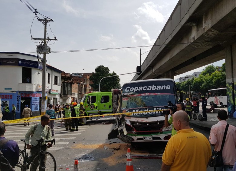 Accidente entre dos buses en Prado Centro deja 9 heridos
