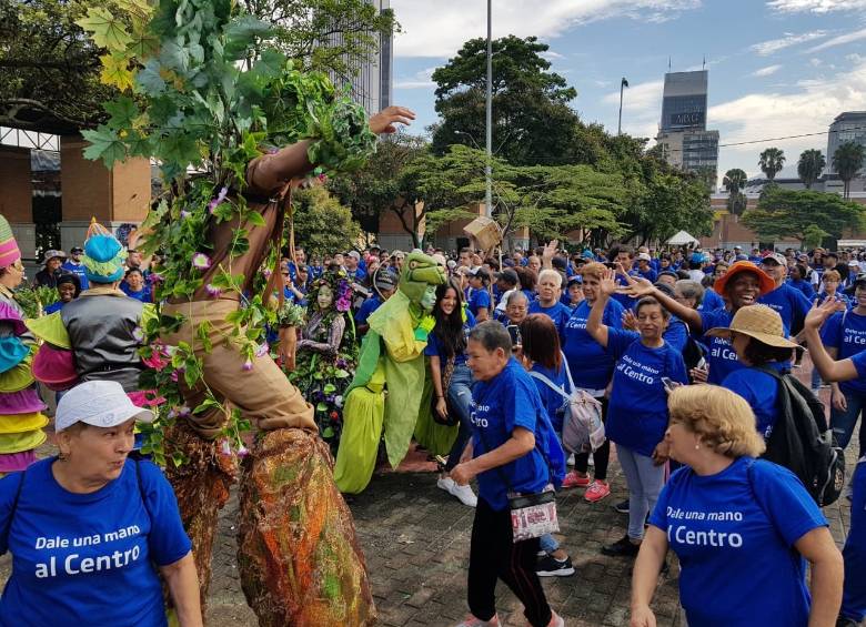 Con “limpiatón” intervinieron 114 cuadras del centro de Medellín