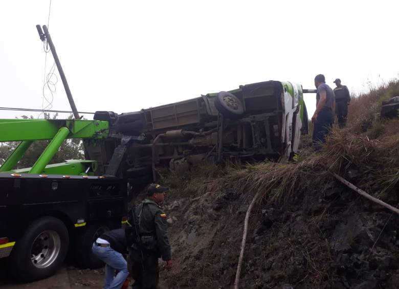 Bus con estudiantes se accidentó en Santa Fe de Antioquia