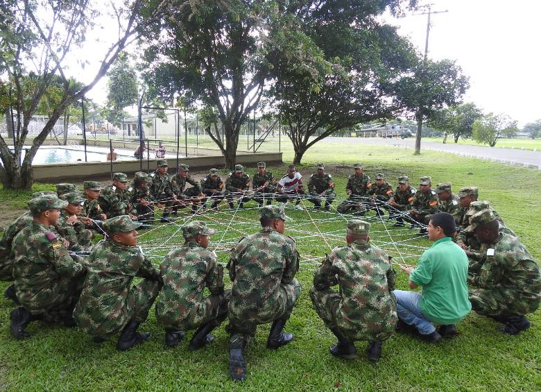 Los soldados recibieron varias capacitaciones relacionadas con el cuidado del medio ambiente. FOTO: CORTESÍA EJÉRCITO