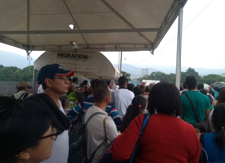 Así está el paso por el puente internacional Simón Bolívar