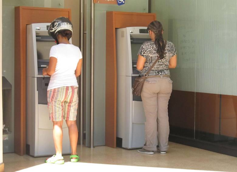 Los próximos miércoles y martes 25 y 31 de diciembre ninguna entidad financiera prestará atención en sus puntos. FOTO ANDRÉS SANTA