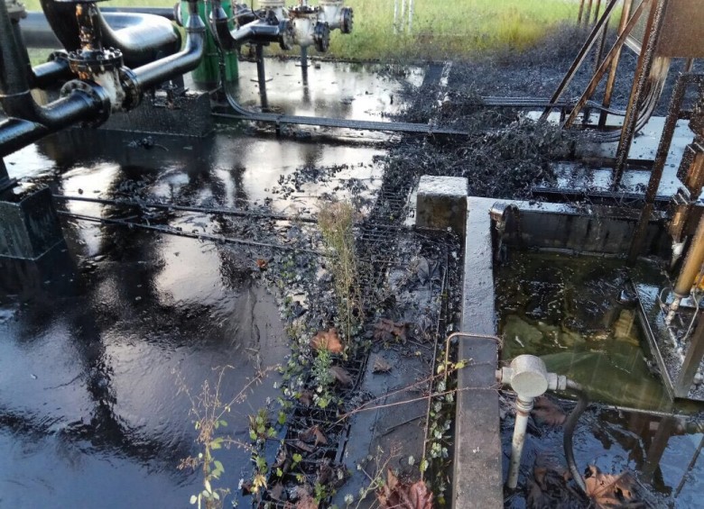 La petrolera denunció el viernes pasado nuevos actos vandálicos y de sabotaje contra su infraestructura, esta vez por encapuchados en un campo en Acacías (Meta). FOTO Cortesía Ecopetrol