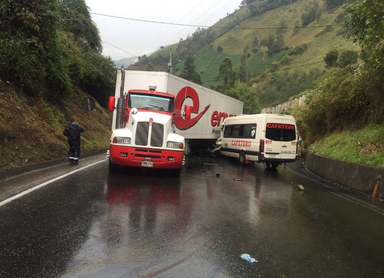 El accidente se presentó en el kilómetro 42. FOTO CORTESÍA